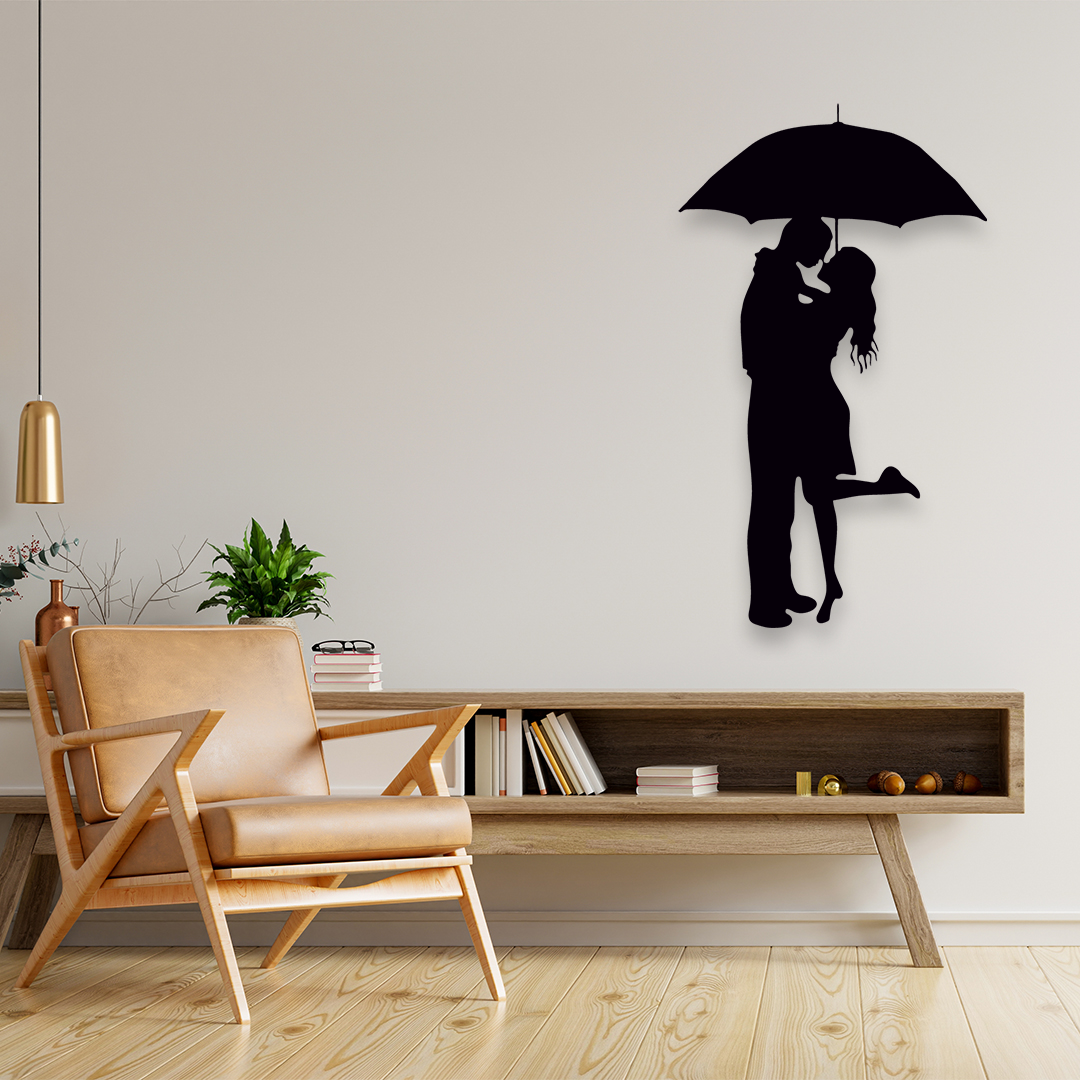 COUPLE LOVE METAL WALL ART