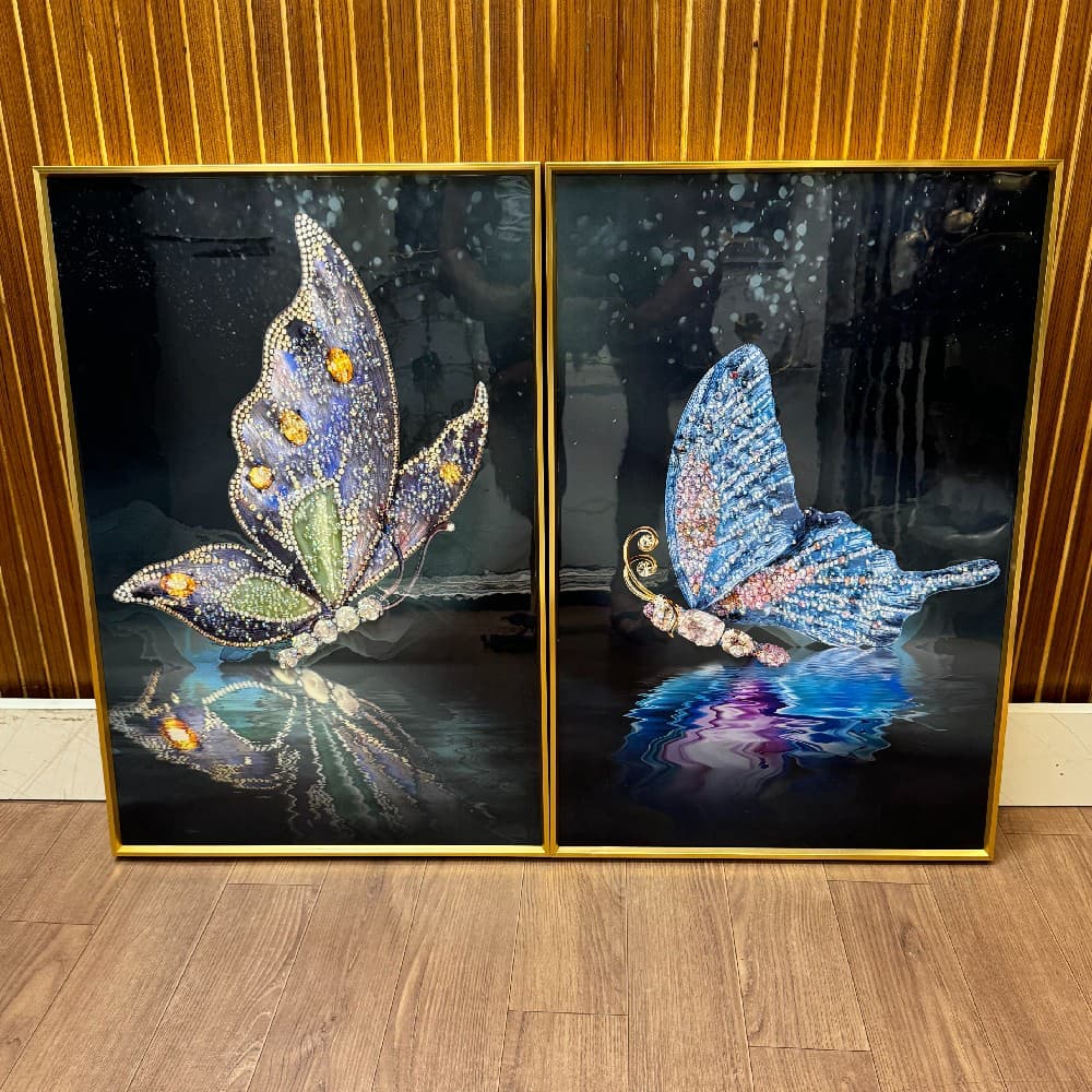 Majestic Butterflies Crystal Glass Painting – Set of 2